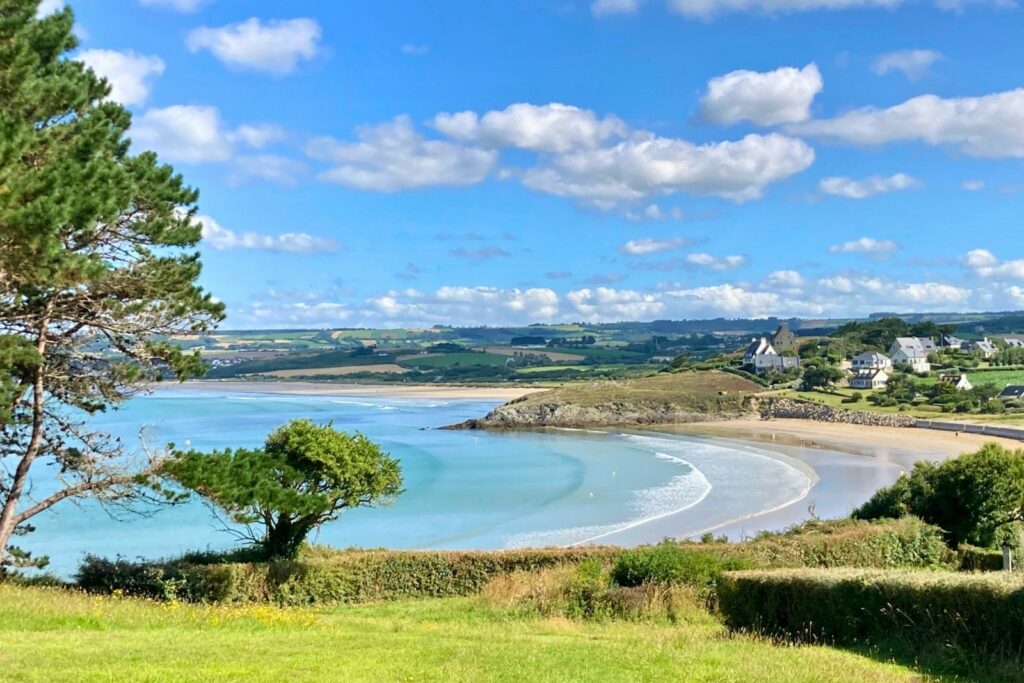 emplacement-camping-avec-vue-sur-mer7 Emplacement de camping vue mer à Plomodiern - Camping de Pors Ar Vag